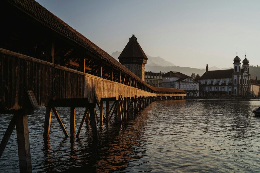 Il Ponte della Cappella e la Torre dell’Acqua a Lucerna